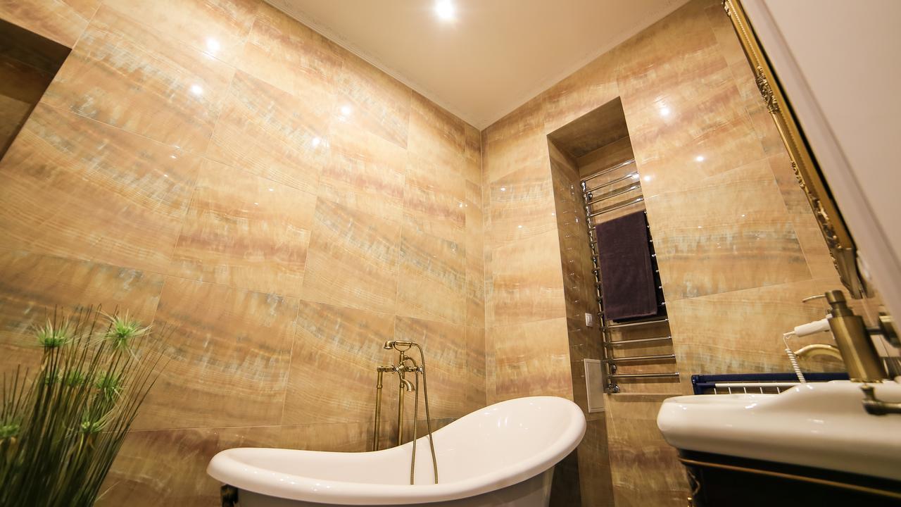 Franco Luxury Apartment Лвив Екстериор снимка