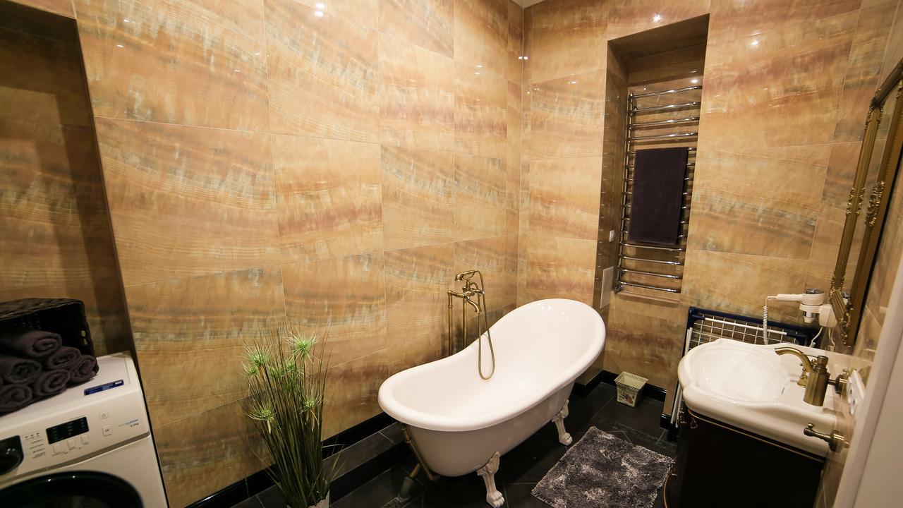 Franco Luxury Apartment Лвив Екстериор снимка